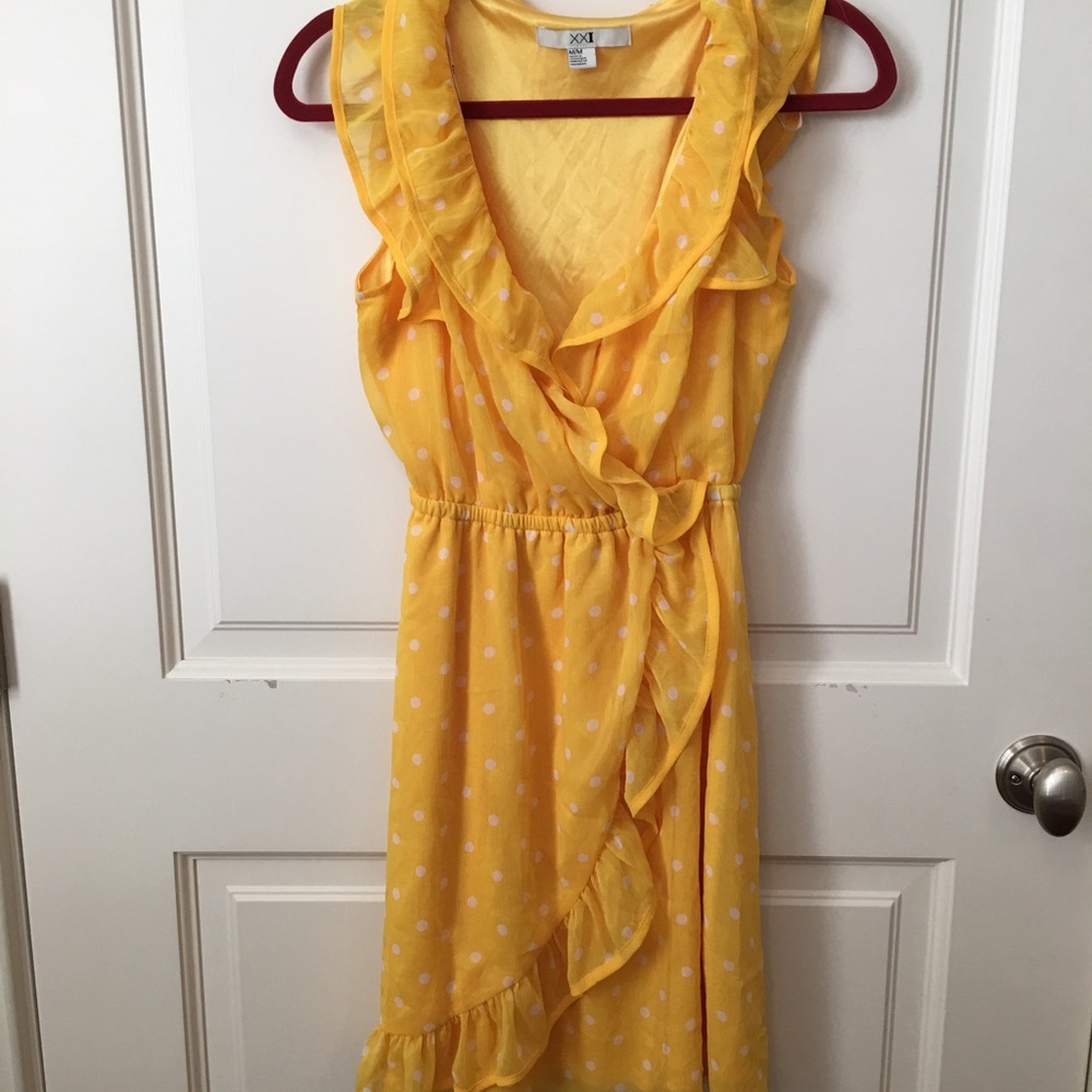 Super cute Yellow and white polka dot dress!